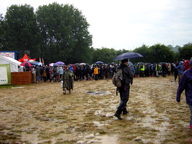 queue for wellies 